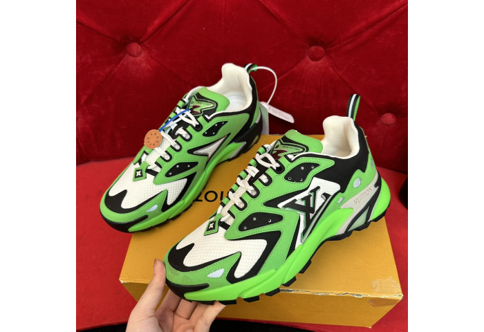 L*V SNEAKERS