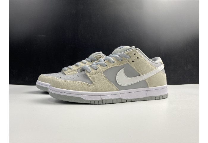 Nike SB Dunk Low Summit White Wolf Grey AR0778-110
