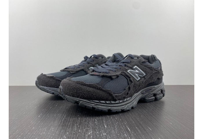 BAPE X NEW BALANCE 2002R M2002RDB