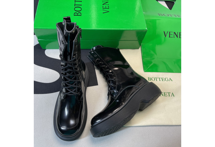 Bo*te*ga ve*ne*ta boots