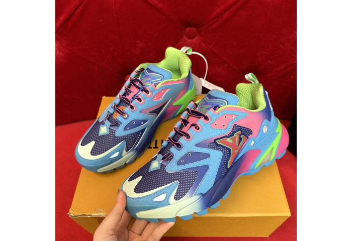 L*V SNEAKERS