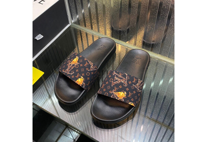 LO** VUI* SANDALS