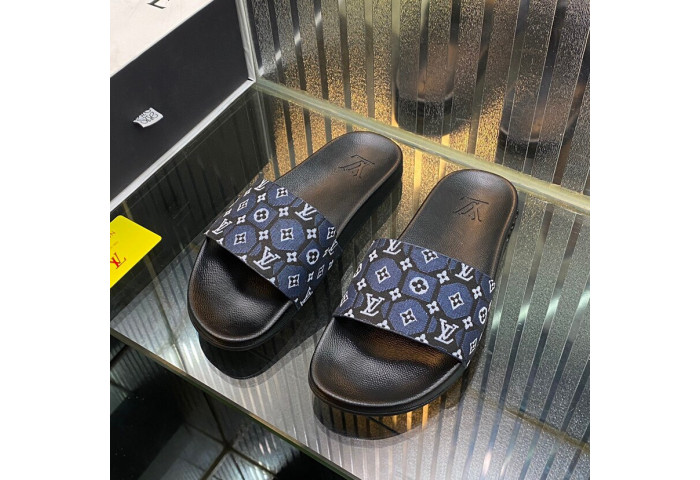 LO** VUI* SANDALS
