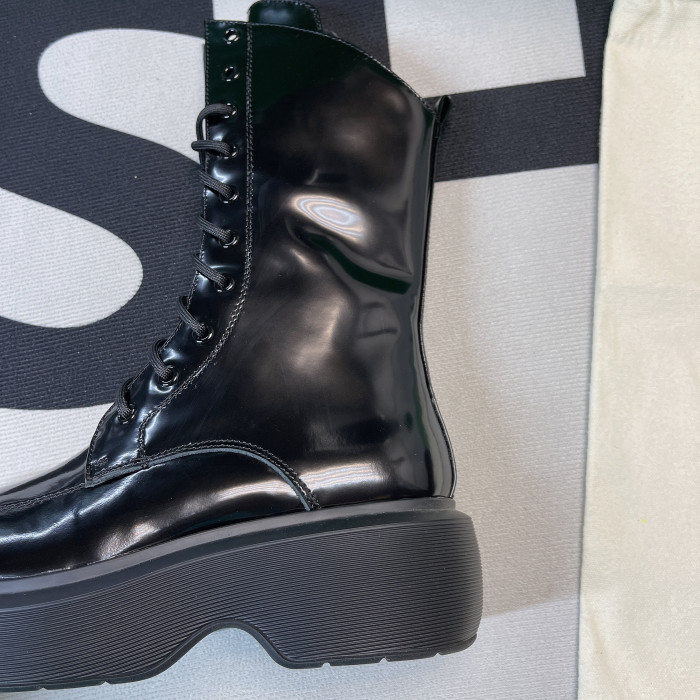 Bo*te*ga ve*ne*ta boots