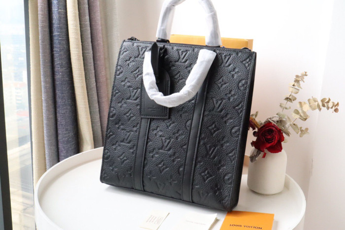 L*V BAG