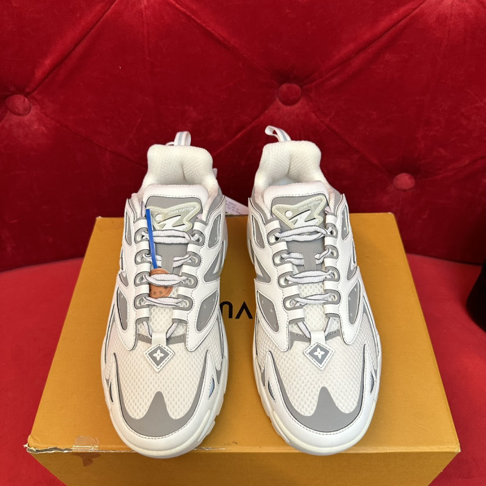 L*V SNEAKERS