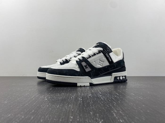 l**is V*t*n lv trainer