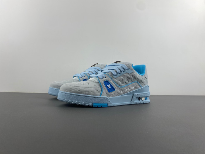 l**is V*t*n lv trainer