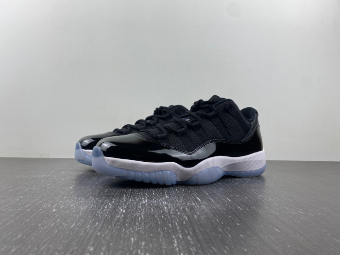 Air Jordan 11 “Space Jam" FV5104-004