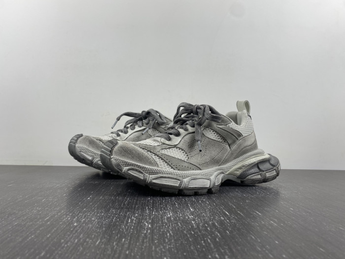 BLCG 3XL SNEAKER 759693-W3XLH-1212