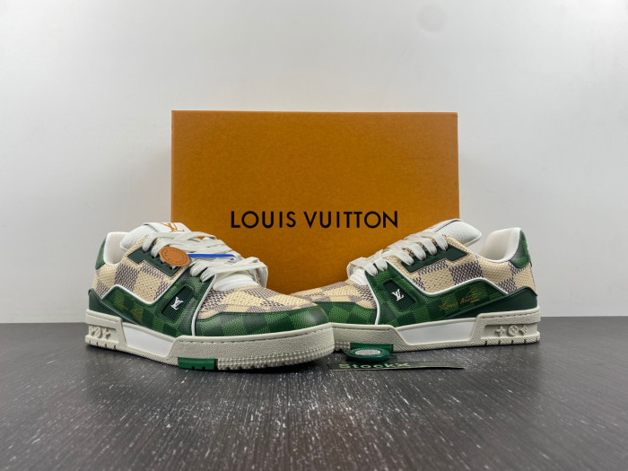 LV ARCH LIGHT SNEAKER