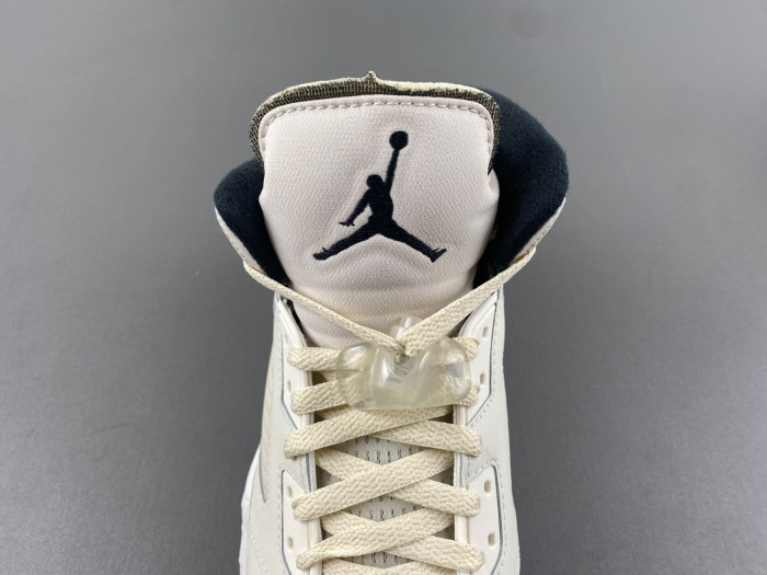 AIR JORDAN 5 RETRO