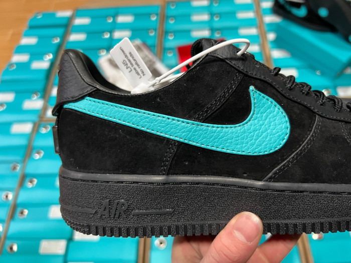 T*f*ny & co. x nike air force 1 low dz1382-001