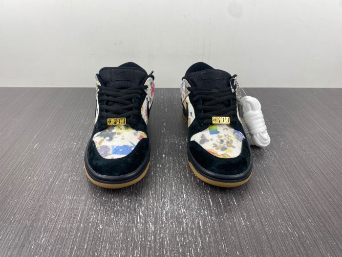 Dunk SB Svp*me × Nike Dunk Low “Rammellzee” FD8778-001