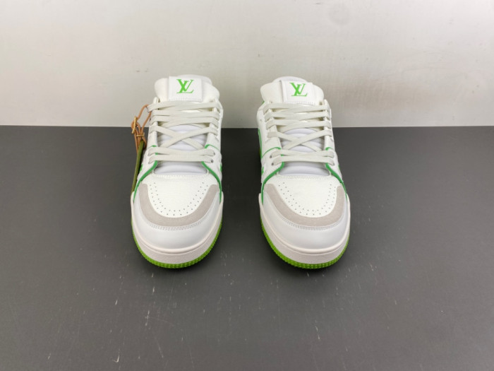 L0vis Vvtt0n LV trainer