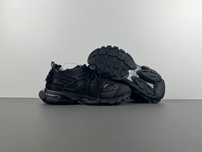 Ba*len*cia*ga runner 786281-w3co1-1000
