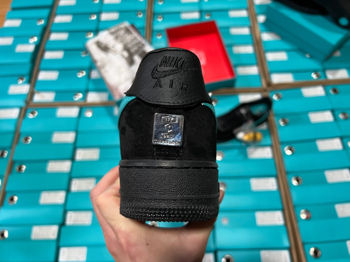 T*f*ny & co. x nike air force 1 low dz1382-001
