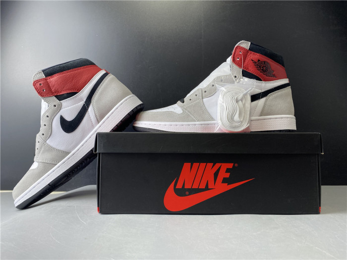 Jordan 1 Retro High Light Smoke Grey 555088-126