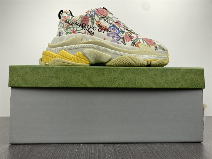 gc x Ba*len*cia*ga sneaker 677195ul110 8461