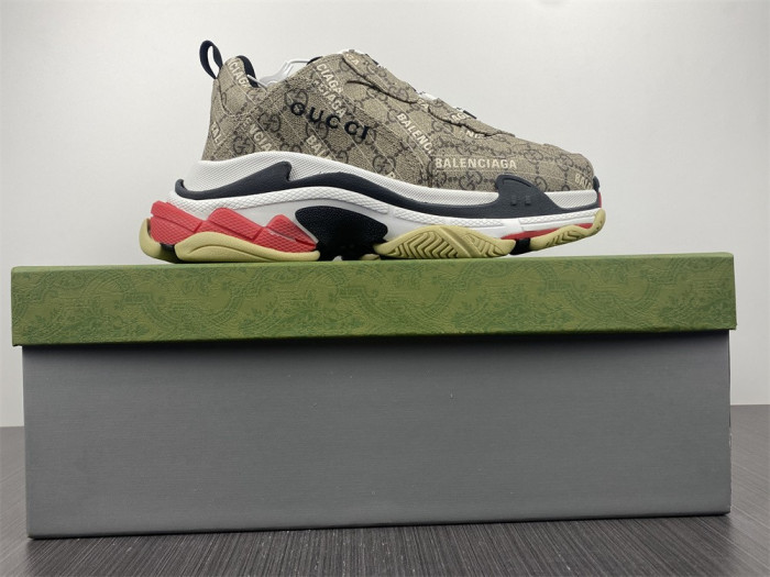 gc x Ba*len*cia*ga sneaker 681066ulz10 9795