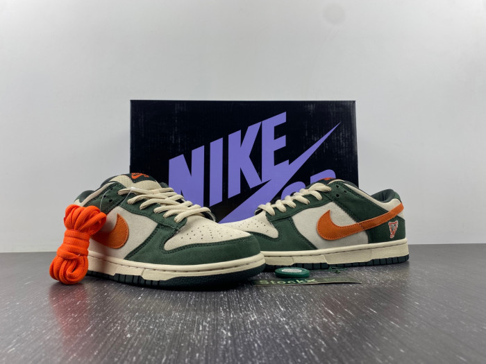 Nike Dunk Low Pro SB ''Eire'' 304292-185