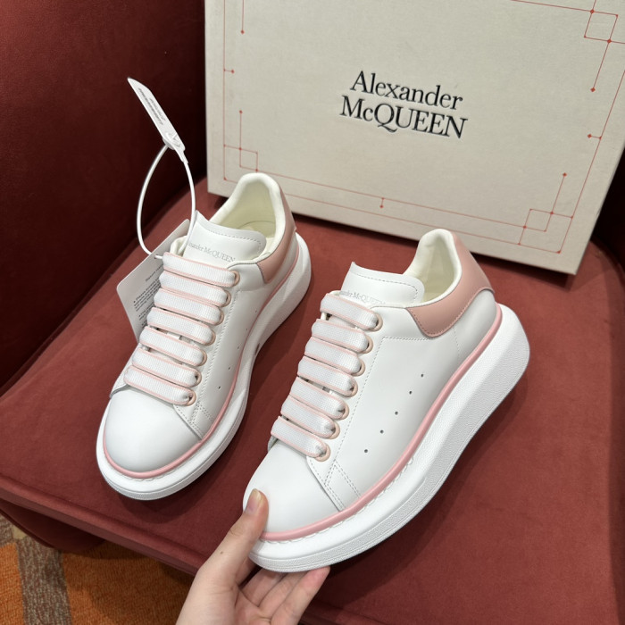 Alexander McQueen Sneaker