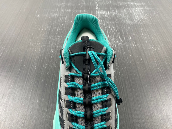 Moncler Trailgrip Gore-Tex