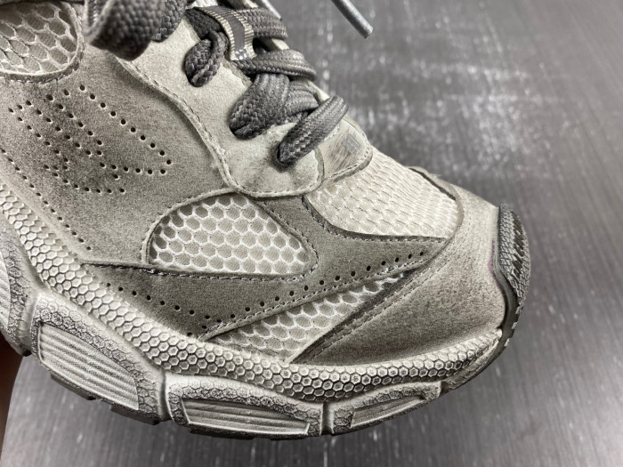 BLCG 3XL SNEAKER 759693-W3XLH-1212