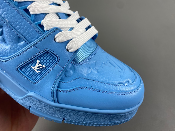 l**is V*t*n lv trainer