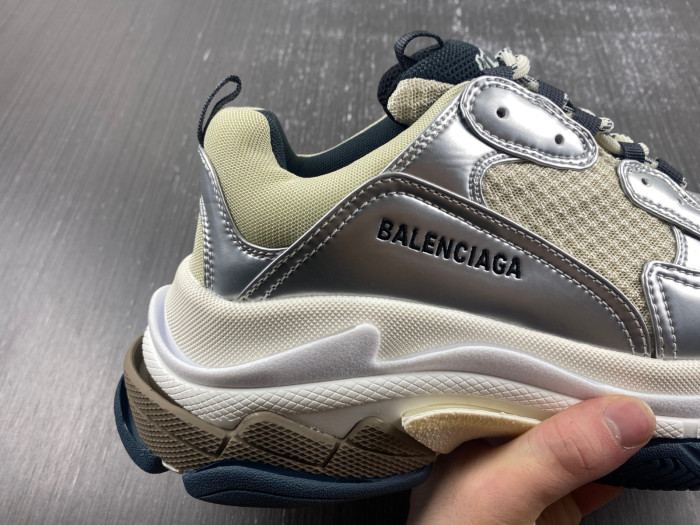 Ba*len*cia*ga triple s sneaker 524039 w2fs2 8106