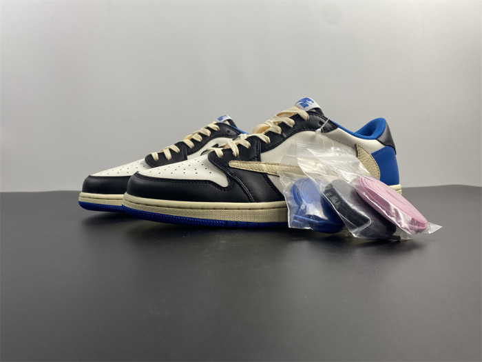 Jordan 1 Low fragment design x Travis Scott DM7866-140