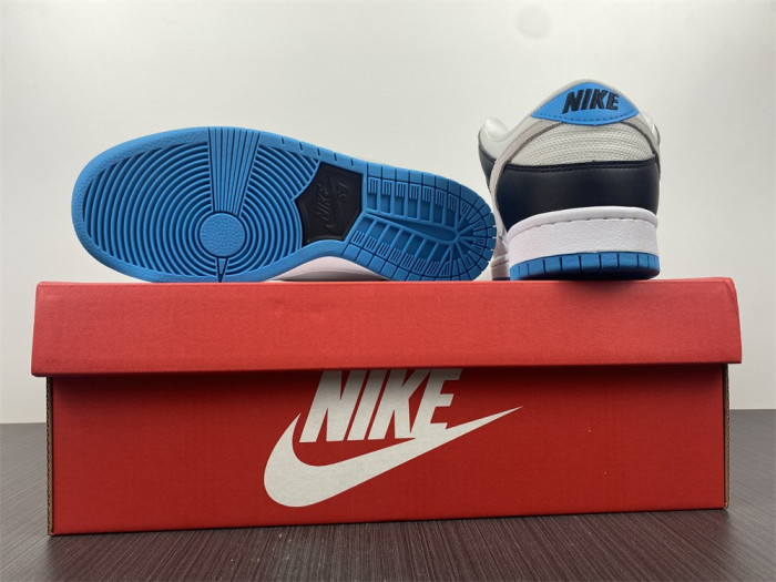 Nike SB Dunk Low “Laser Blue” BQ6817-101