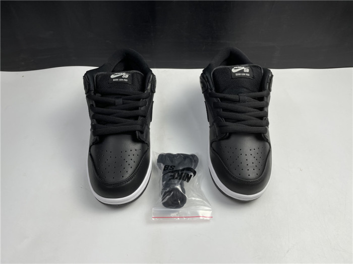 NIKE DUNK LOW X CACTUS PLANT FLEA MARKET CV1727-001