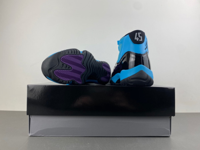 AIR JORDAN 11 RETRO CT8012-440