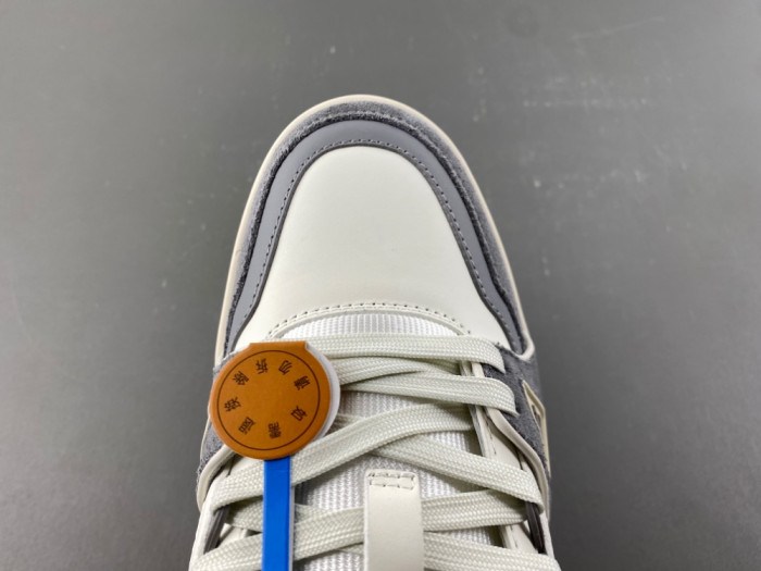L0vis Vvtt0n LV trainer