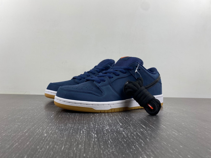 Nike SB Dunk Low Pro ISO CW7463-401
