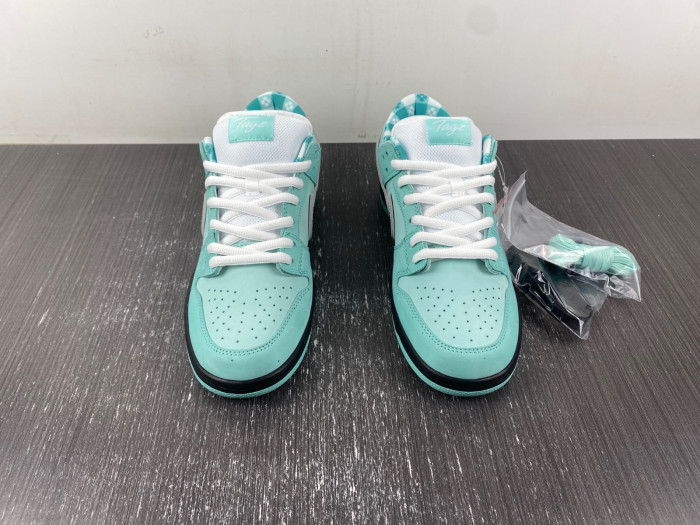 Nike SB Dunk Low BV1310-402