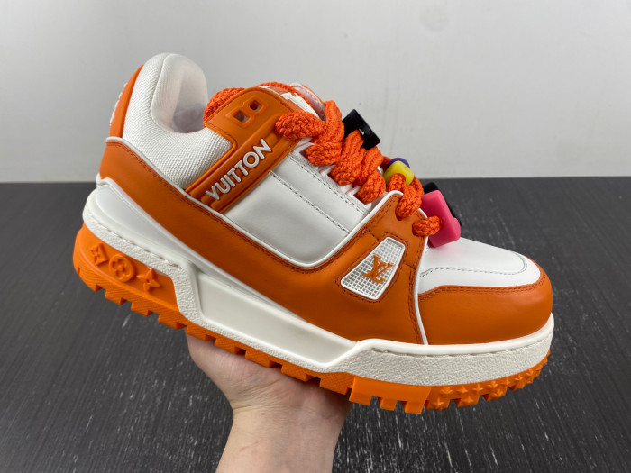 l**is V*t*n lv trainer