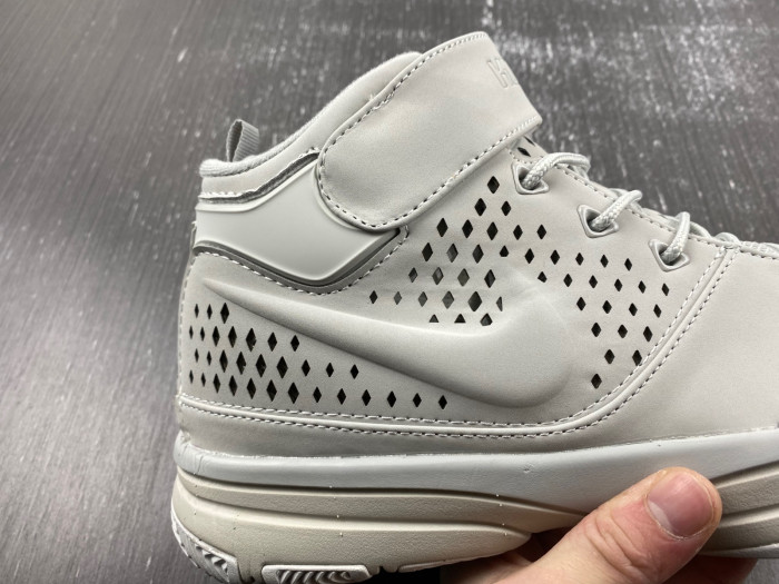Nike Kobe 2 