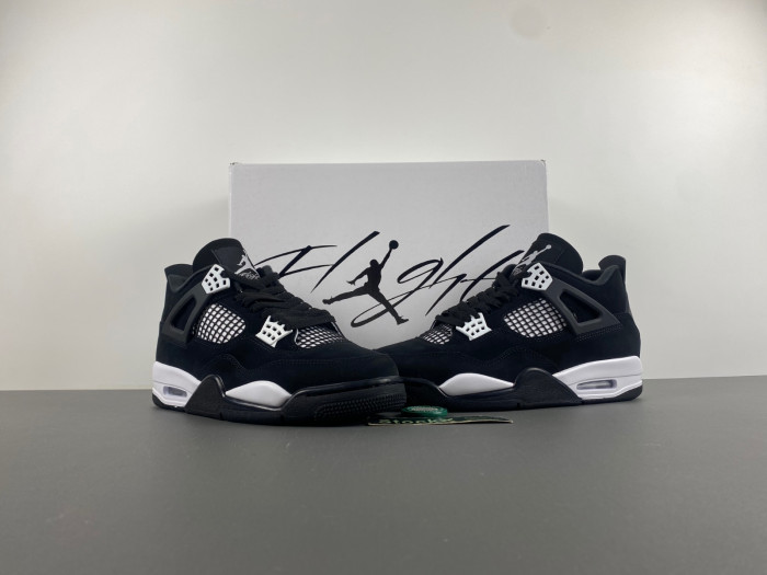AIR JORDAN 4 RETRO 