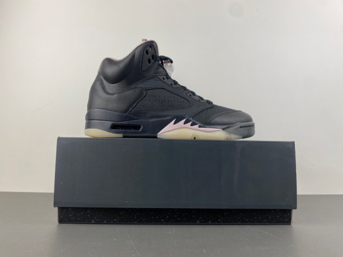 PSG x Air Jordan 5 “Off Noir” HQ3004-001