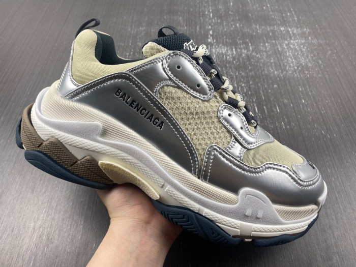 Ba*len*cia*ga triple s sneaker 524039 w2fs2 8106