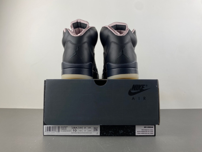 PSG x Air Jordan 5 “Off Noir” HQ3004-001