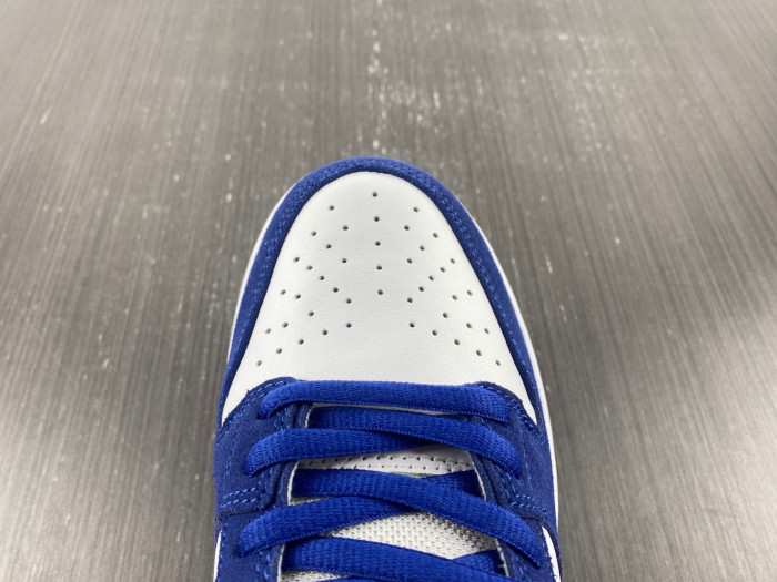 Nike SB Dunk Low Los Angeles Dodgers  DO9395-400