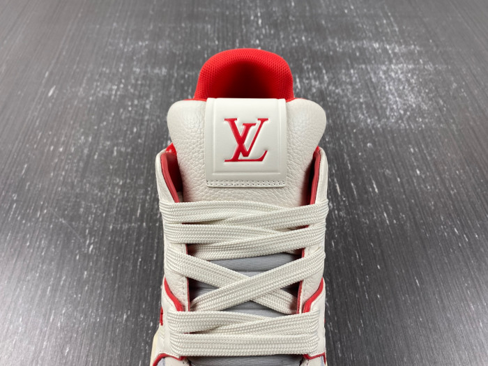 l**is V*t*n lv trainer