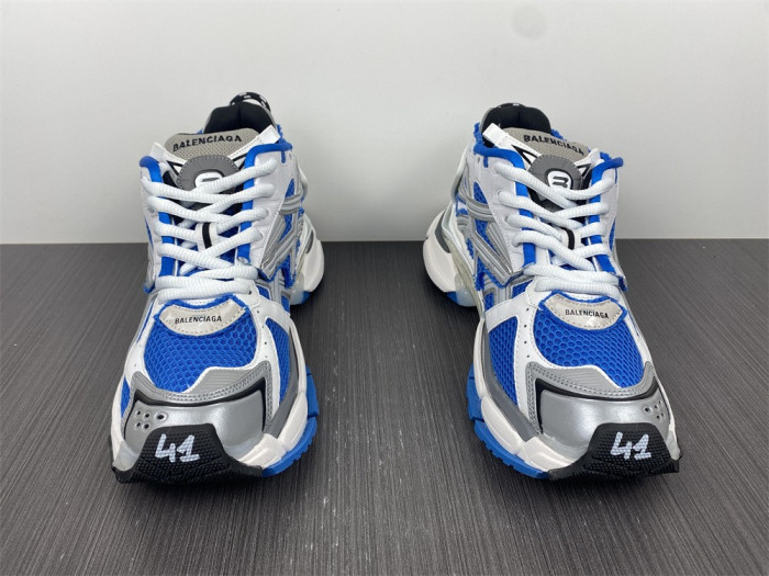 Ba*len*cia*ga runner sneaker