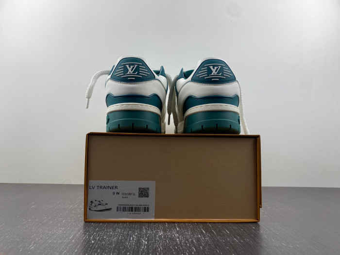 l**is V*t*n lv trainer