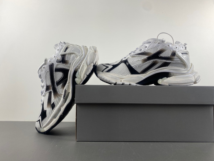 Ba*len*cia*ga runner 772774-wrung-9010