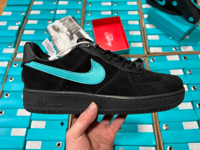 T*f*ny & co. x nike air force 1 low dz1382-001