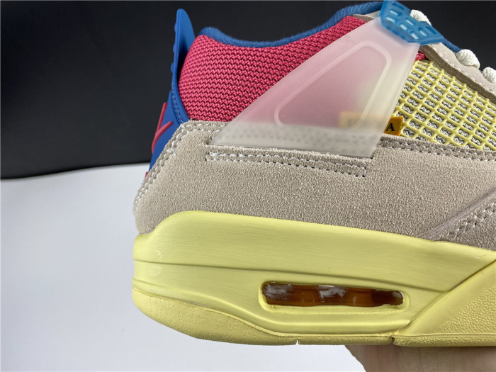 Jordan 4 Retro Union Guava Ice DC9533-800